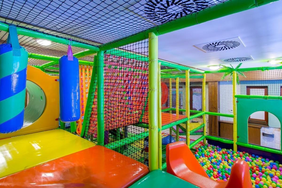 Aplend Wellness Hotel Borovica Štrbské Pleso Eksteriør bilde