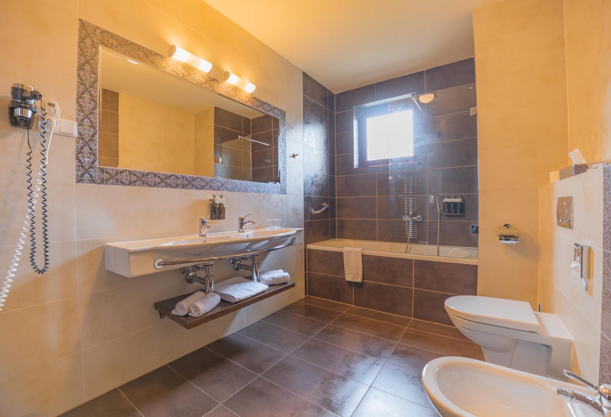 Aplend Wellness Hotel Borovica Štrbské Pleso Eksteriør bilde