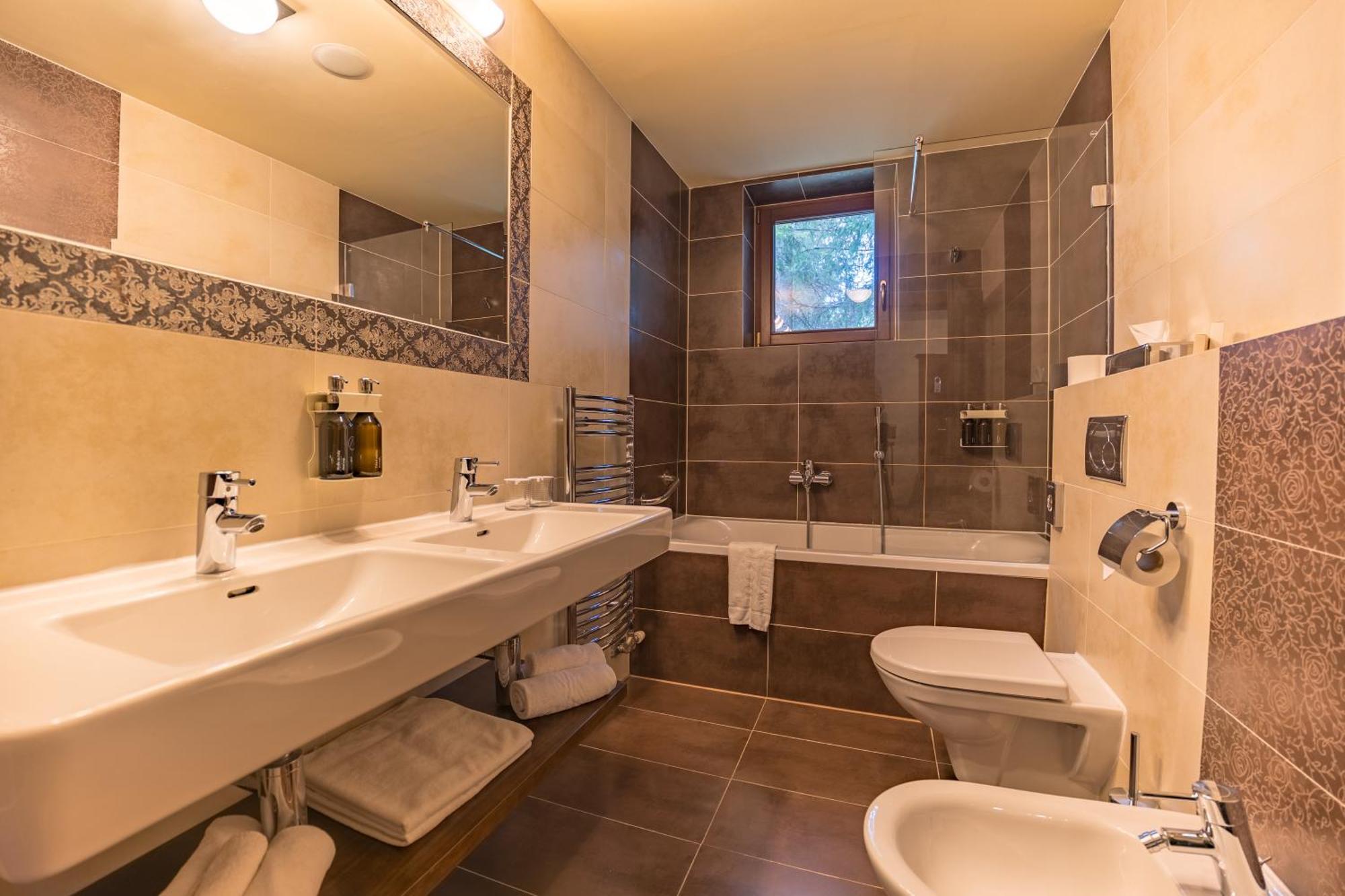 Aplend Wellness Hotel Borovica Štrbské Pleso Eksteriør bilde